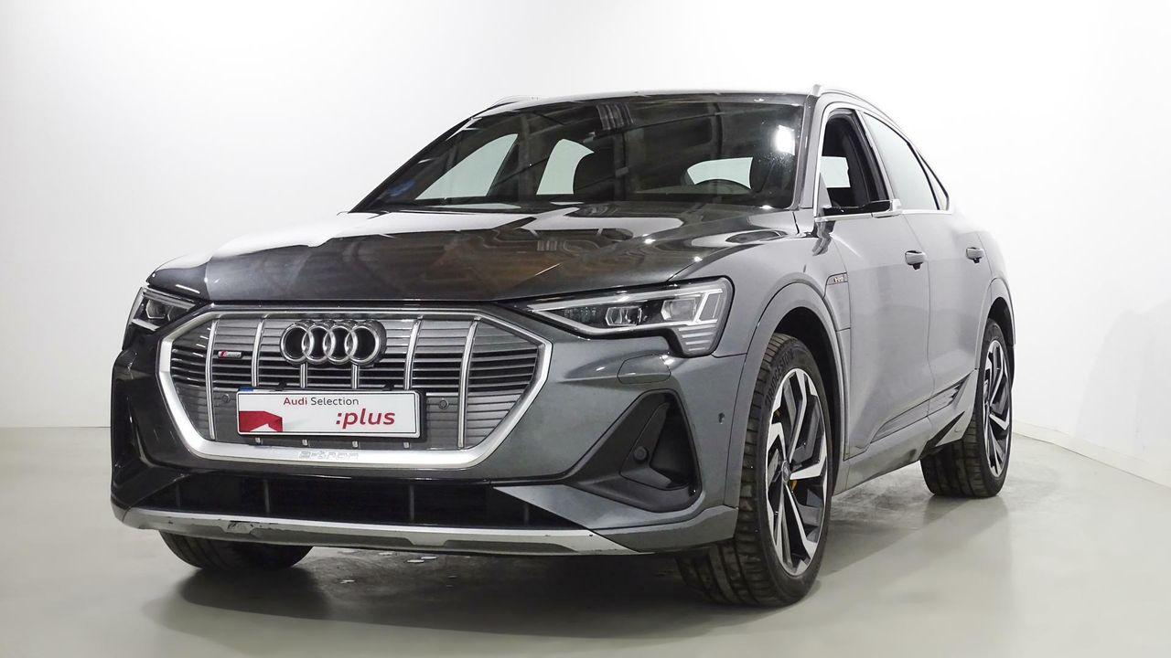 Audi e-tron S line 55 quattro 300 kW (408 CV)