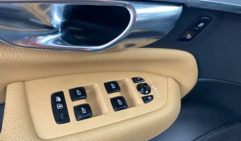Volvo XC-90 todoterreno 2.0 T5 MOMENTUM 4WD AUTO 5P 7 Plazas lleno