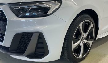 Audi A1  Sportback Adrenalin edition 30 TFSI 81 kW (110 CV) S tronic lleno
