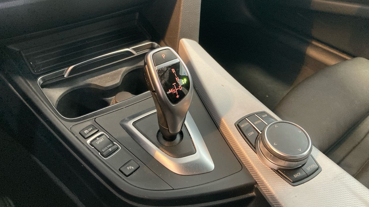 BMW Serie 3 320i Gran Turismo 135 kW (184 CV) lleno