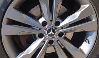 Mercedes CLA 180 Shooting Brake lleno