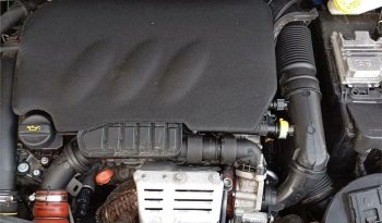 Peugeot 2008 Allure 1.2 PureTech 81KW (110CV) S&S lleno