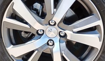 Peugeot 2008 Allure 1.2 PureTech 96KW (130CV) S&S lleno