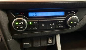 Toyota Auris 130 Active 97 kW (132 CV) lleno