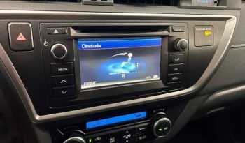 Toyota Auris 130 Active 97 kW (132 CV) lleno
