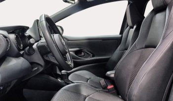 Toyota Yaris 1.5 120H Style lleno