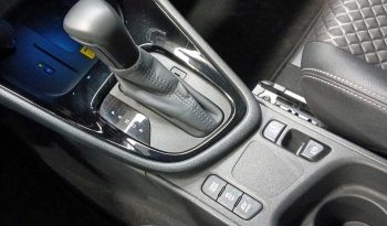 Toyota Yaris 1.5 120H Style lleno