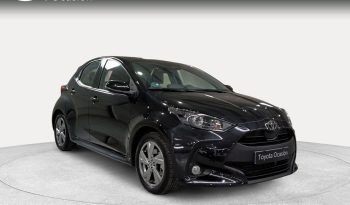 Toyota Yaris 1.5 120H Active Plus lleno