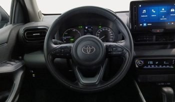 Toyota Yaris 1.5 120H Active Plus lleno