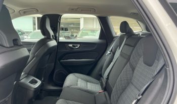 Volvo XC60 todoterreno 2.0 B4 D MOMENTUM PRO AUTO 5P lleno