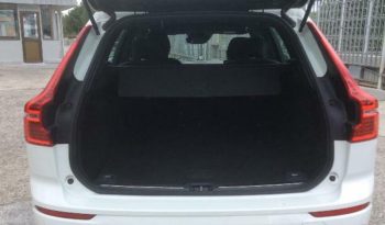 Volvo XC60 todoterreno 2.0 D4 R-DESIGN AUTO 5P lleno