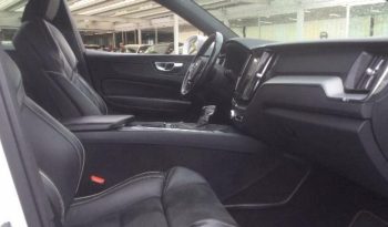 Volvo XC60 todoterreno 2.0 D4 R-DESIGN AUTO 5P lleno