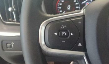 Volvo XC60 todoterreno 2.0 D4 MOMENTUM PRO AUTO 5P lleno