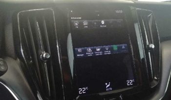 Volvo XC60 todoterreno 2.0 D4 MOMENTUM PRO AUTO 5P lleno