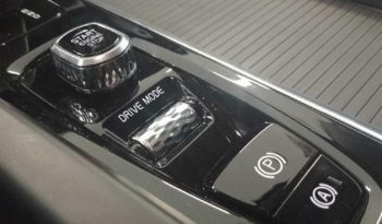 Volvo XC60 todoterreno 2.0 D4 MOMENTUM PRO AUTO 5P lleno