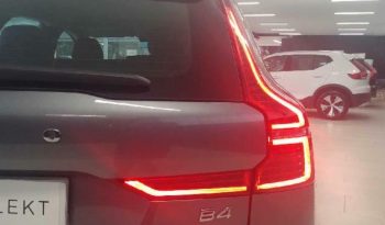 Volvo XC60 todoterreno 2.0 D4 MOMENTUM PRO AUTO 5P lleno