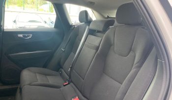 Volvo XC60 todoterreno 2.0 B5 D MOMENTUM AUTO 4WD 5P lleno