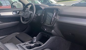 Volvo XC40 todoterreno 2.0 D3 MOMENTUM AUTO 5P lleno