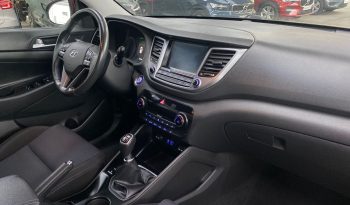 Hyundai Tucson todoterreno 1.6 GDI BLUEDRIVE ESSENCE 2WD 5P lleno