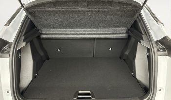 Peugeot 2008 1.2 PURETECH 100 ALLURE MIRROR LL17 RADAR AV AR lleno