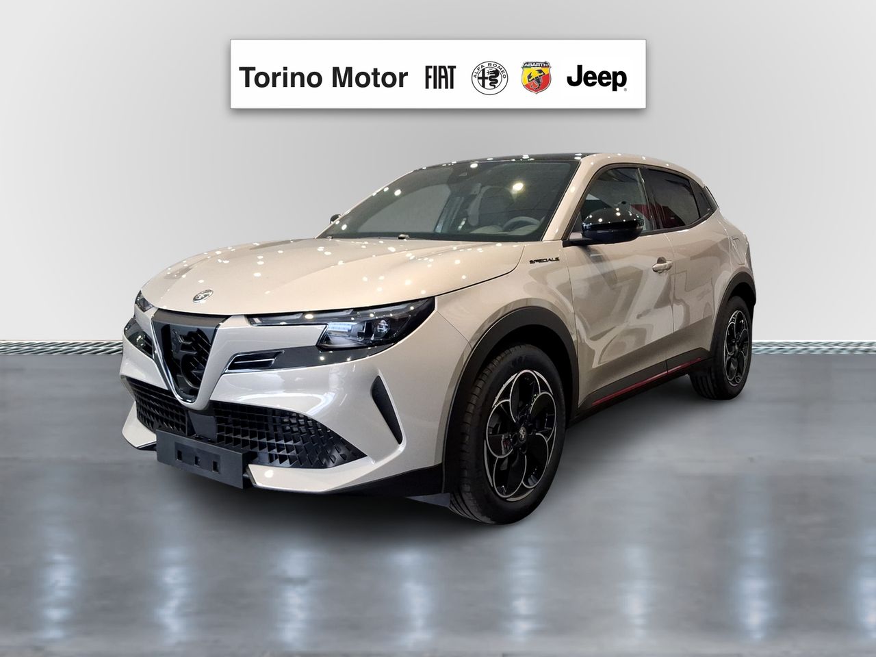 Alfa Romeo Junior Ibrida Speciale 107kW (145CV)