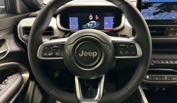 Jeep Avenger 1.2 MHEV 145 OVERLAND 4XE TECHO PORTON ELEC GPS LL17 RADAR AV AR+CAM lleno