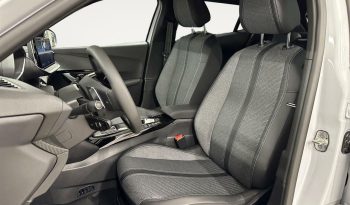 Peugeot 2008 1.2 PURETECH 130 EAT8 ALLURE GPS LL17 RADAR AV AR+CAM KEYLESS lleno