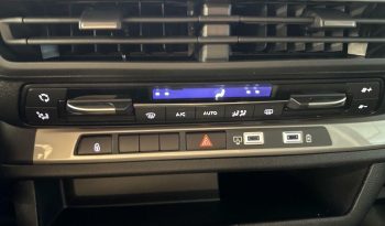 Peugeot Traveller LONG 2.0 BLUEHDI 180 EAT8 BUSINESS 9PL MIRROR LL17 RADAR AR PACK CLIMA lleno