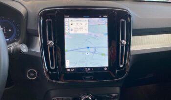 Volvo XC40 Core, B3 Mild Hybrid, Gasolina lleno