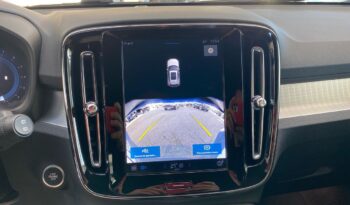 Volvo XC40 Core, B3 Mild Hybrid, Gasolina lleno