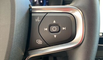 Volvo XC40 Core, B3 Mild Hybrid, Gasolina lleno