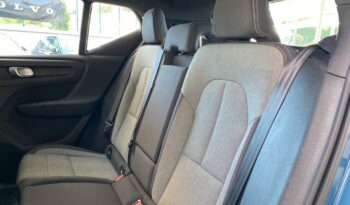 Volvo XC40 Core, B3 Mild Hybrid, Gasolina lleno