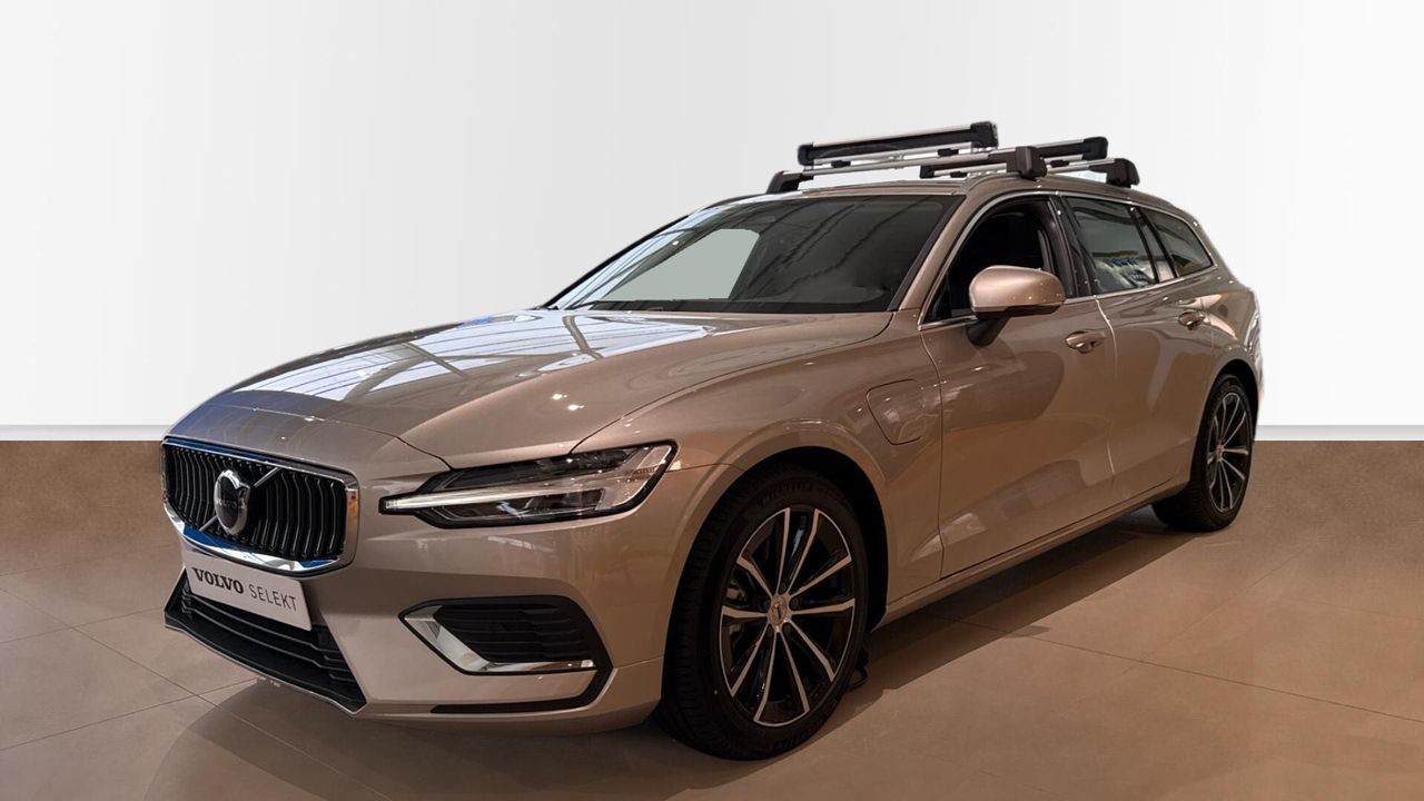 Volvo V60 familiar 2.0 T6 RECHARGE CORE AUTO 4WD 5P