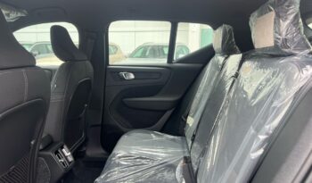 Volvo XC40 todoterreno 2.0 B3 MHEV PLUS DARK DCT 5P lleno