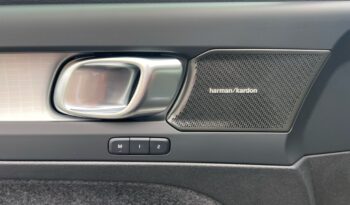 Volvo XC40 todoterreno 2.0 B3 MHEV PLUS DARK DCT 5P lleno