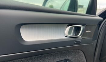 Volvo XC40 todoterreno 2.0 B3 MHEV PLUS DARK DCT 5P lleno